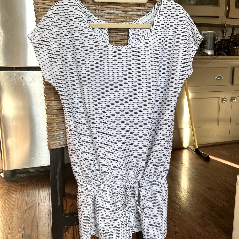 Jordan Taylor Swimsuit Coverup. Black and white. Size M. Made in USA